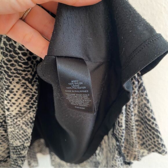 Express Halter Neck Maxi Dress Snakeskin Size XS Black White Python - Picture 10 of 12